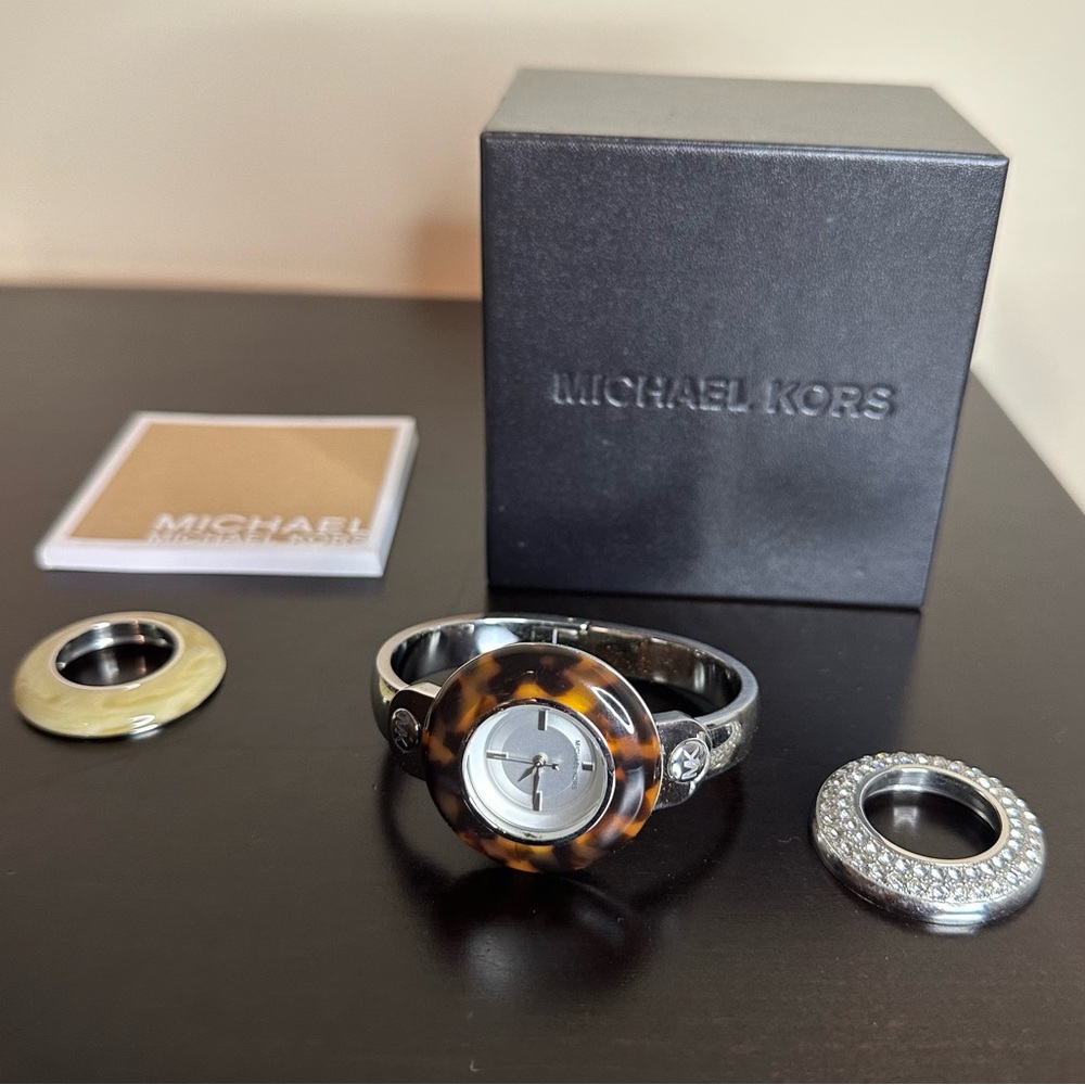 Michael Kors Silver Crystal-Accented Women’s Watch with Interchangeable Bezels - Picture 2 of 9